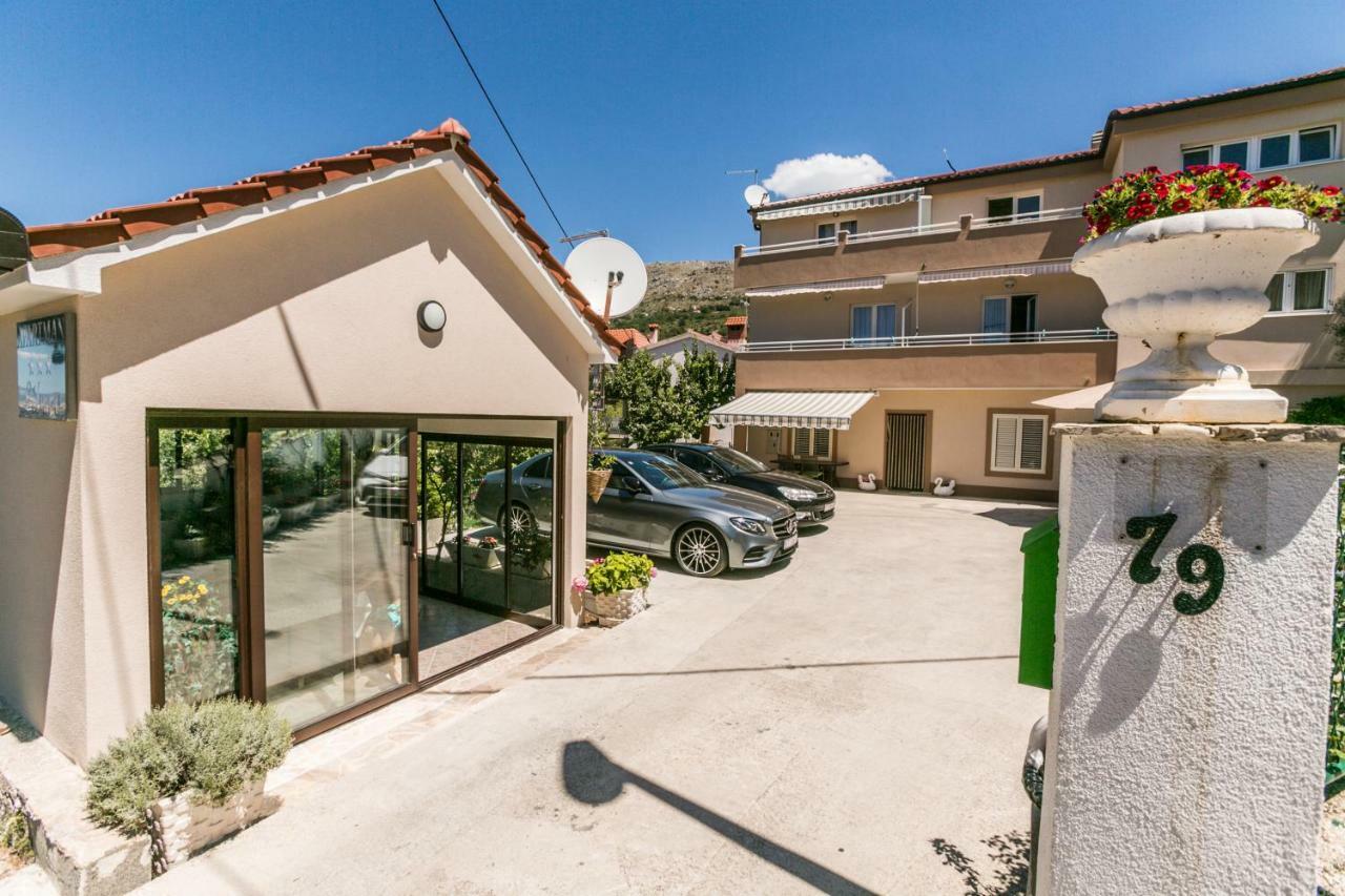 Apartment Libero Podstrana Esterno foto